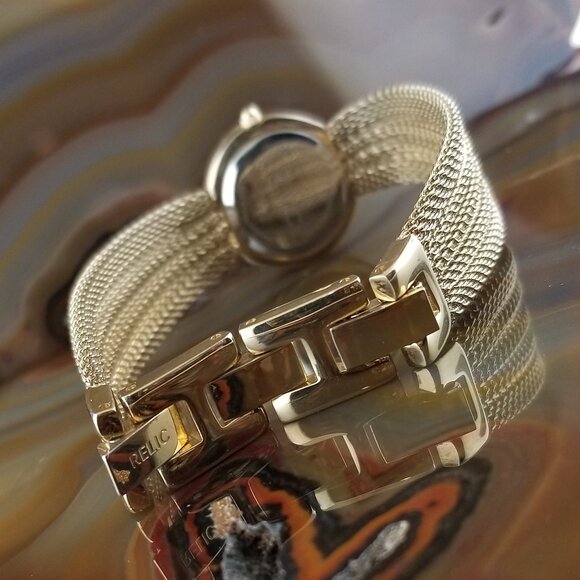 Relic by Fossil Hinged Cover Gold Mesh Bracelet Watch - Picture 4 of 5